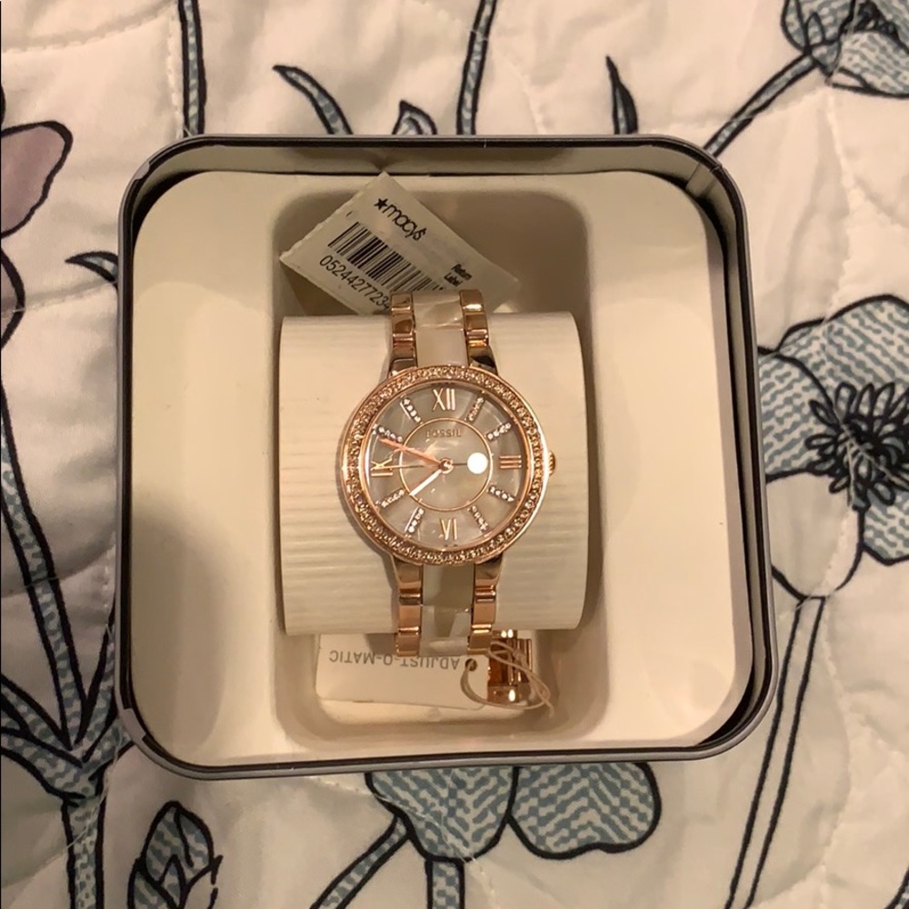Fossil watch 💗